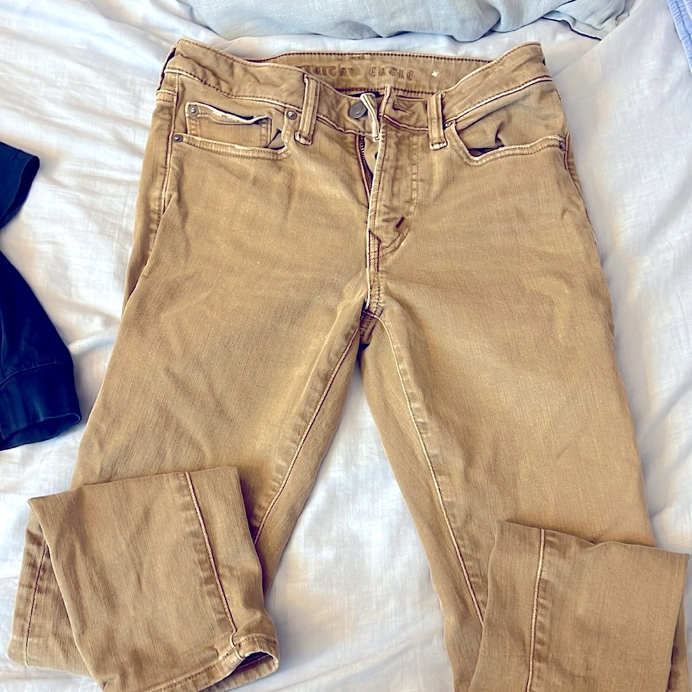 American Eagle Tan Jeans